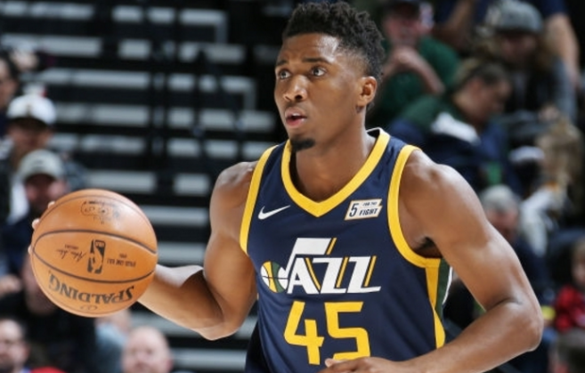 只能在侧翼 只能在侧翼