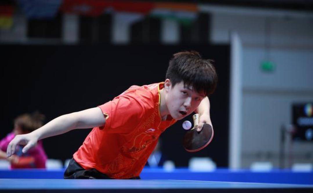 的互啄中被 的互啄中被